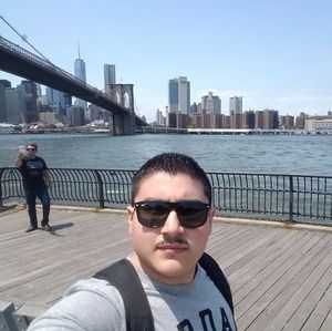 Meet your Posher, Juan